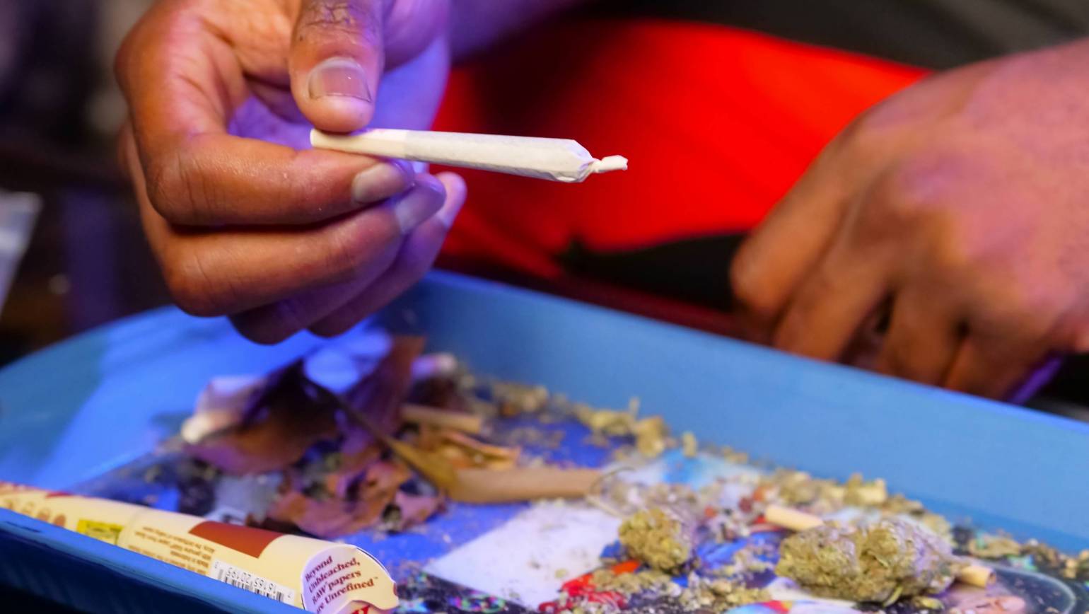 How To Light A Joint?